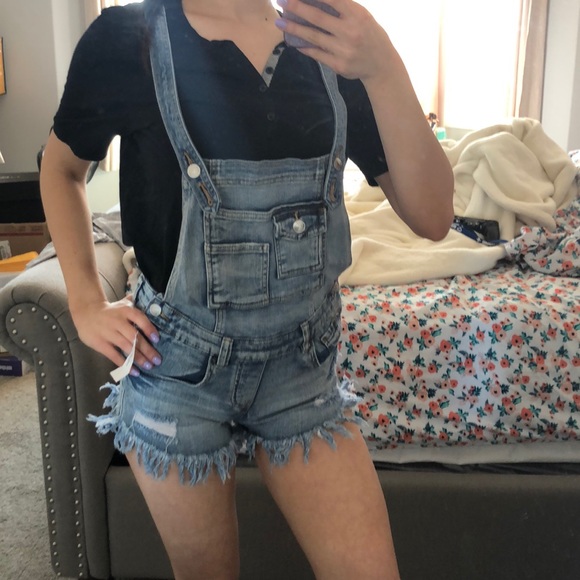 Overall shorts - Picture 5 of 7